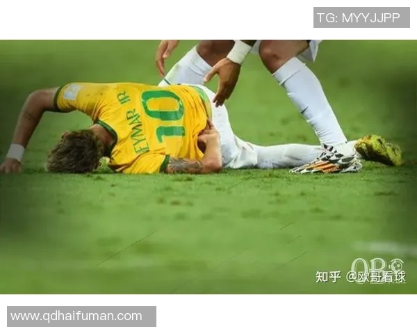 足球场上的舞者他以优雅脚法如跳舞般演绎精彩比赛