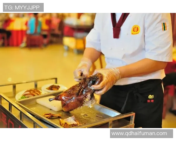 足球巨星聚餐趣事曝光 众人惊叹他独爱烧鸭展现地道中国味